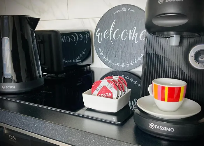 公寓 Quiet Riverside Stopover By The Shannon, Perfect For Work Stays And Weekend Breaks